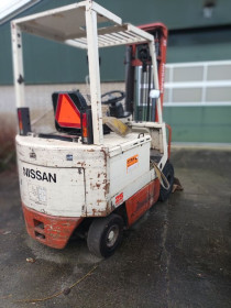 Nissan RM 02 l 25 U 2.5 ton electrisch